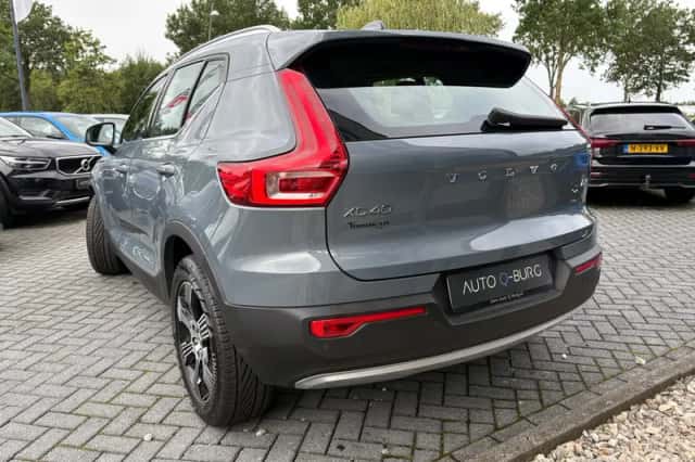 Volvo XC40 (2021) thumbnail 5