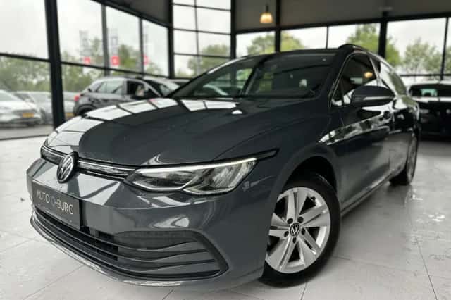 Volkswagen Golf (2021) thumbnail 1