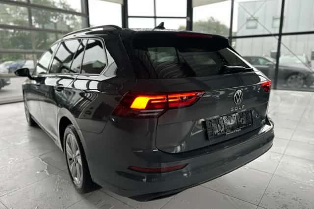 Volkswagen Golf (2021) thumbnail 5