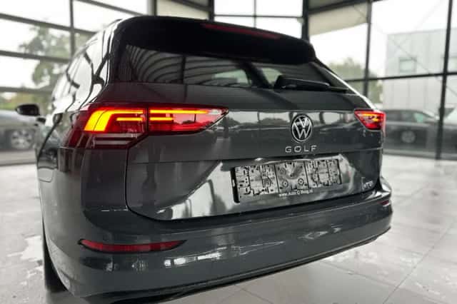 Volkswagen Golf (2021) thumbnail 6