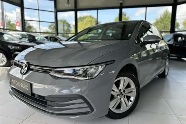 Volkswagen Golf (2021) thumbnail 1