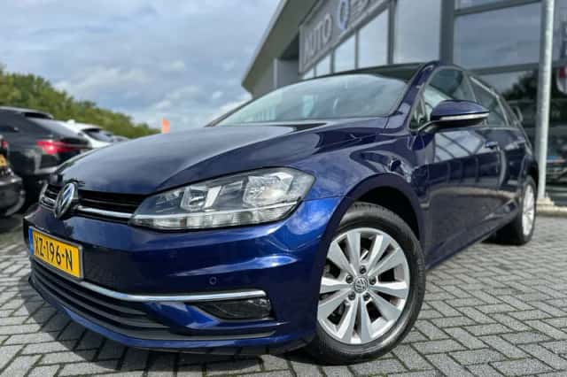 Volkswagen Golf (2019) thumbnail 2