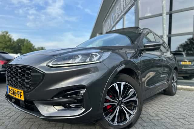 Ford Kuga (2022) thumbnail 2