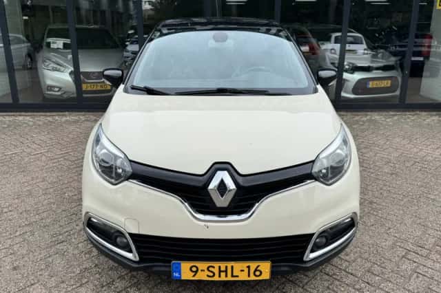Renault Captur (2013) thumbnail 3
