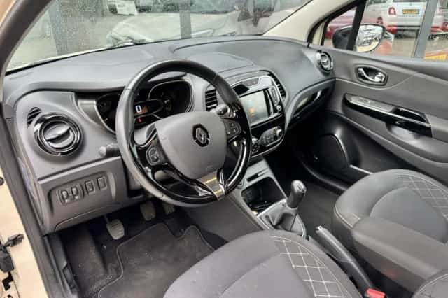 Renault Captur (2013) thumbnail 5