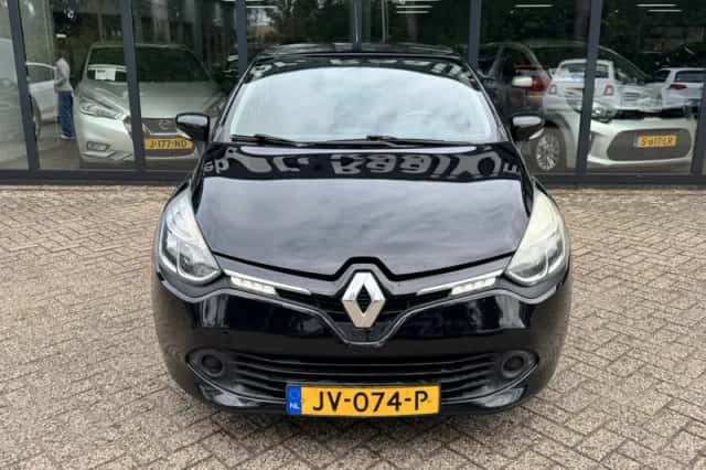 Renault Clio (2016) thumbnail 3