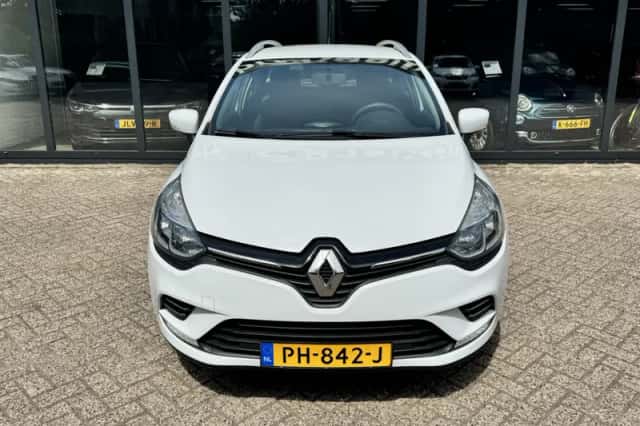 Renault Clio (2017) thumbnail 3