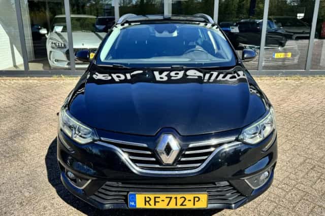 Renault Mégane (2017) thumbnail 3
