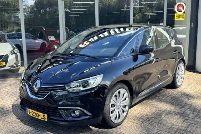 Renault Scénic (2017) thumbnail 2