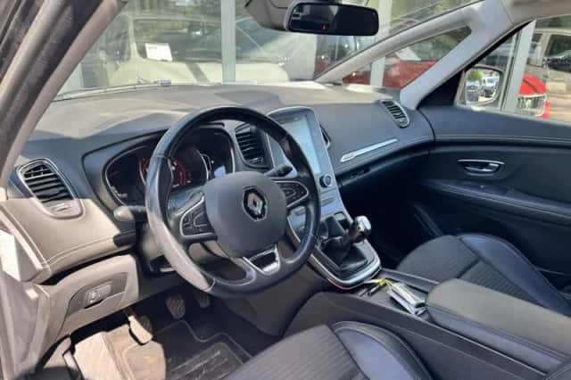 Renault Scénic (2017) thumbnail 5