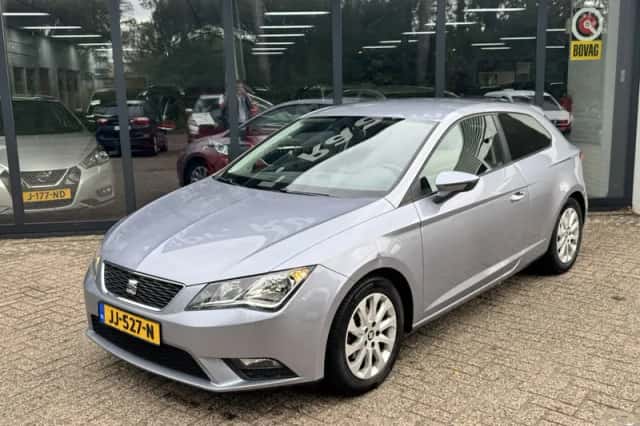 SEAT Leon (2016) thumbnail 2