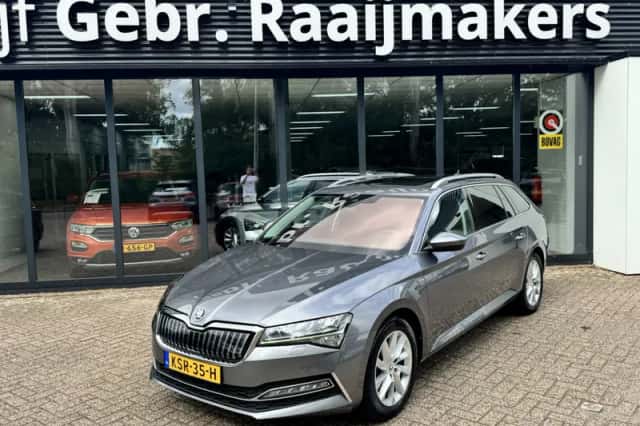 Škoda Superb (2022) thumbnail 1