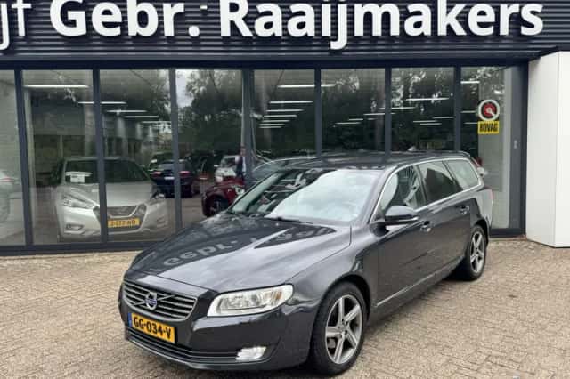 Volvo V70 (2015) thumbnail 1