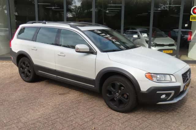 Volvo XC70 (2013) thumbnail 4