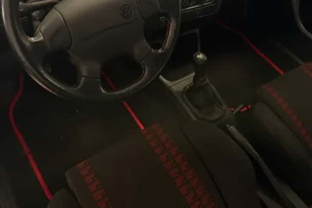 Volkswagen Golf (1994) thumbnail 5