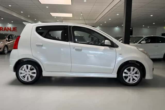 Suzuki Alto (2009) thumbnail 2