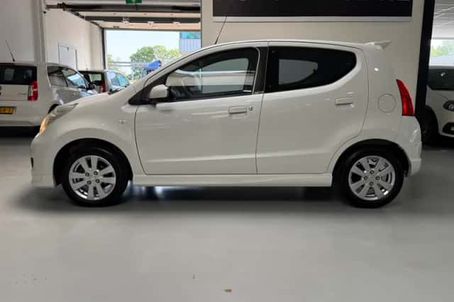 Suzuki Alto (2009) thumbnail 3