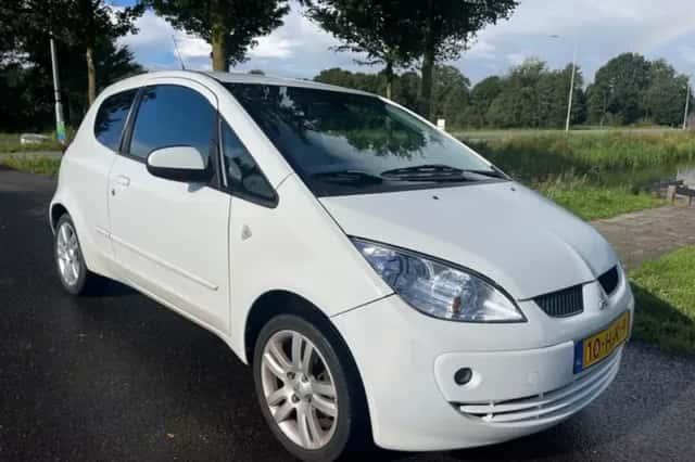 Mitsubishi Colt (2007) thumbnail 2