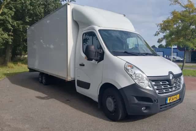 Renault Master (2018) thumbnail 2