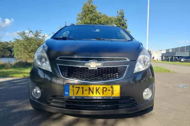 Chevrolet Spark (2010) thumbnail 3