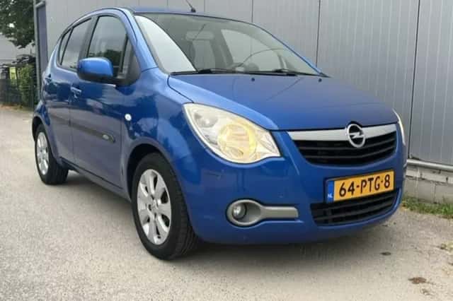 Opel Agila (2011) thumbnail 4