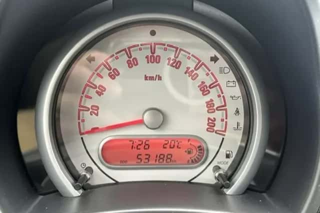 Opel Agila (2011) thumbnail 5