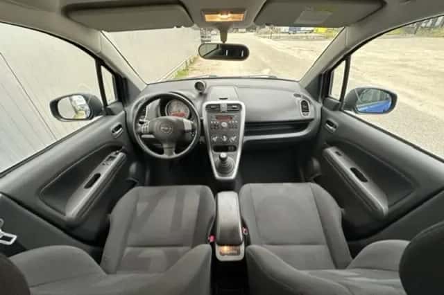 Opel Agila (2011) thumbnail 6