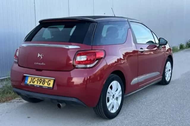 Citroën DS3 (2013) thumbnail 3