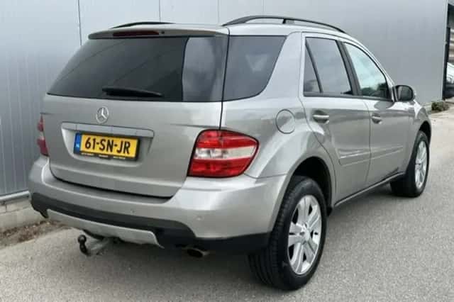 Mercedes-Benz M-Klasse (2006) thumbnail 3
