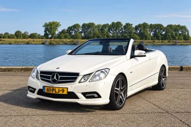 Mercedes-Benz E-Klasse (2011) thumbnail 2