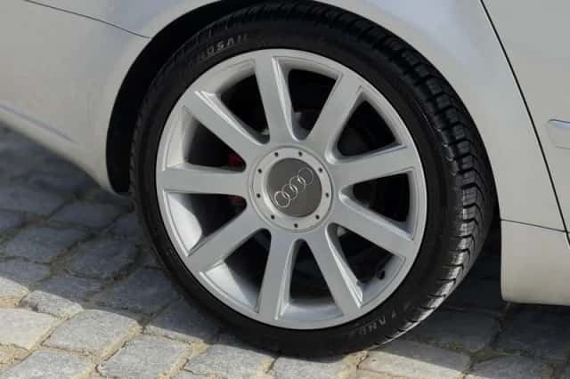 Audi A4 (2006) thumbnail 6