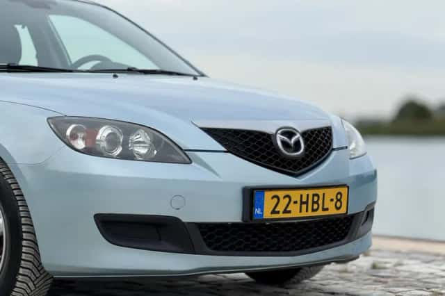 Mazda 3 (2008) thumbnail 2