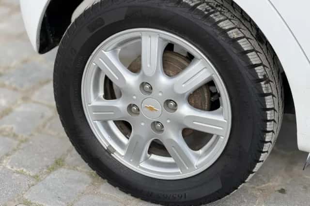 Chevrolet Spark (2011) thumbnail 6