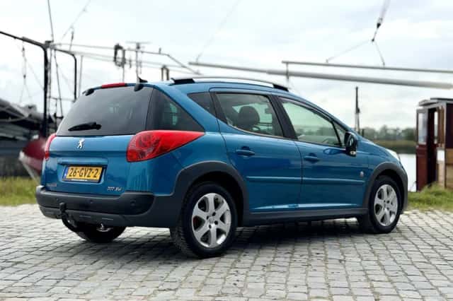 Peugeot 207 (2008) thumbnail 5