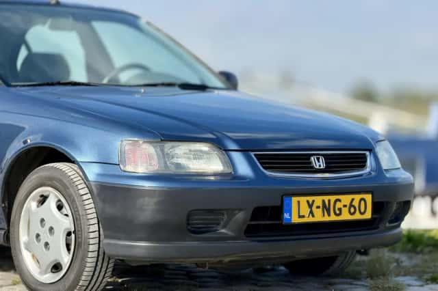 Honda Civic (1995) thumbnail 2