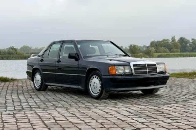 Mercedes-Benz 190-Serie (1991) thumbnail 2