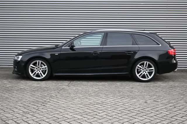 Audi A4 (2013) thumbnail 2