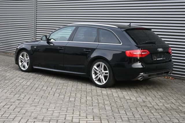 Audi A4 (2013) thumbnail 3