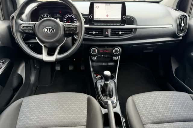 Kia Picanto (2022) thumbnail 3