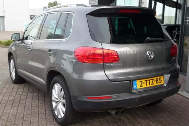 Volkswagen Tiguan (2014) thumbnail 3