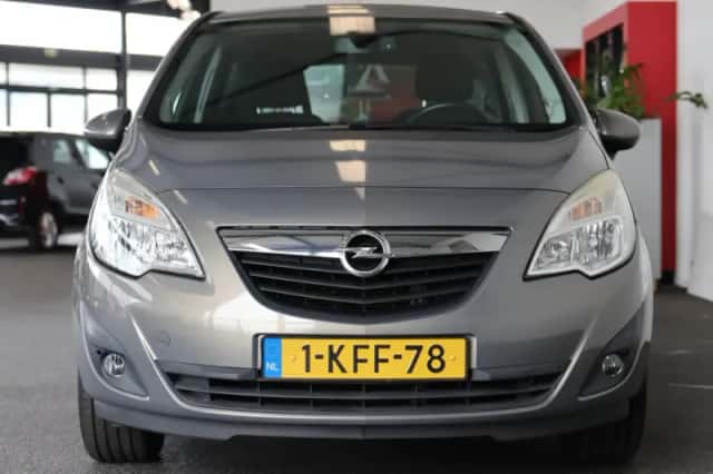 Opel Meriva (2013) thumbnail 4