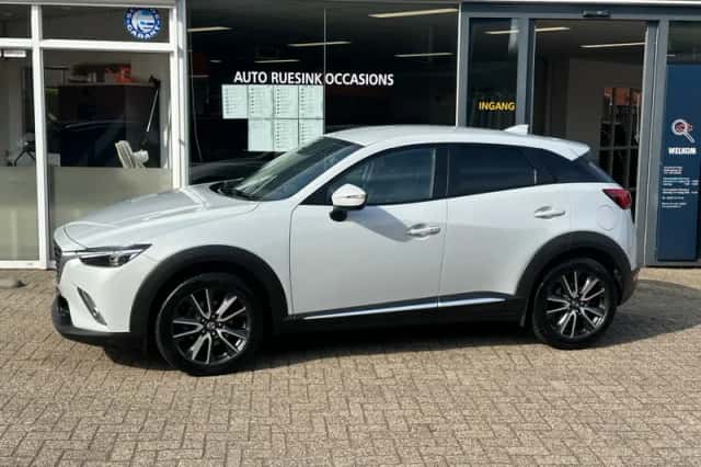 Mazda CX-3 (2016) thumbnail 2