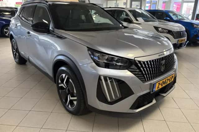 Peugeot 2008 (2024) thumbnail 3