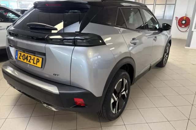 Peugeot 2008 (2024) thumbnail 6