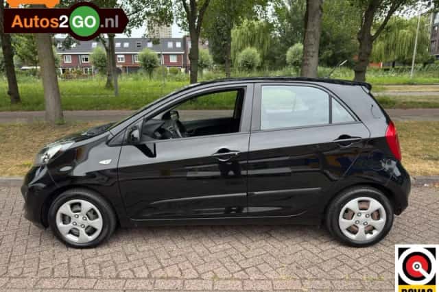 Kia Picanto (2012) thumbnail 2