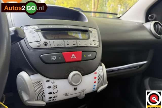 Peugeot 107 (2013) thumbnail 5
