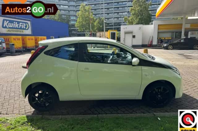 Toyota Aygo (2019) thumbnail 4