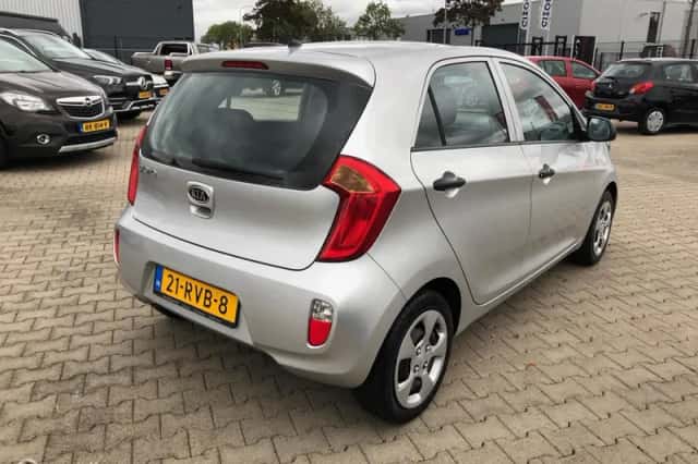 Kia Picanto (2011) thumbnail 3