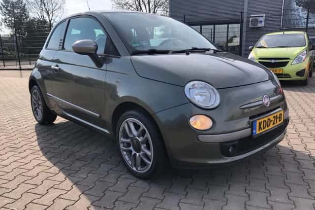 Fiat 500 (2009) thumbnail 2