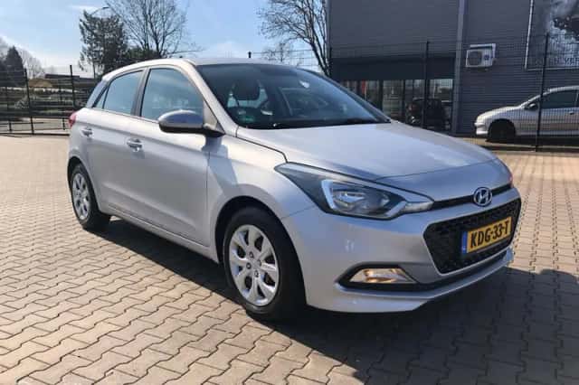 Hyundai i20 (2017) thumbnail 2